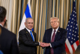 President Trump and Prime Minister Netanyahu sake hands