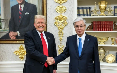 Trump meets with Tokayev 2